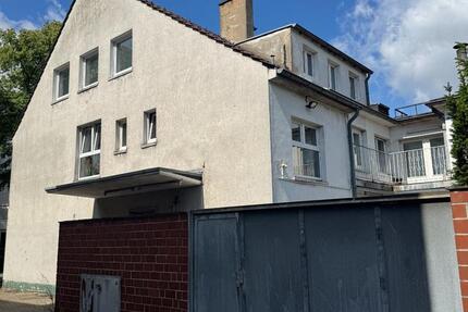 Provisionsfrei: Selbstnutzung (2 Wohnungen leer) + Vermietung zimmer