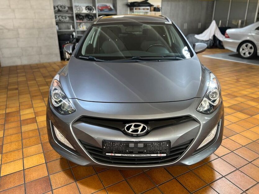 i30