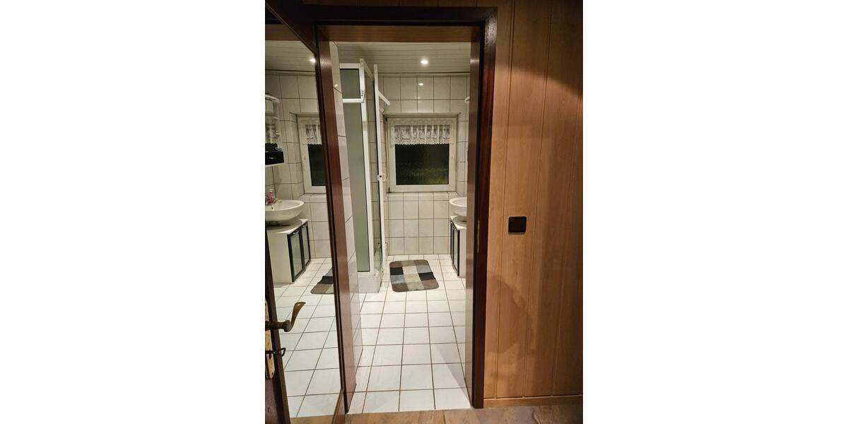 Einfamilienhaus Duisburg Rheinhausen - 10 Zimmer, 160 m&sup2;, 340.000&euro; | Angebot:24853905