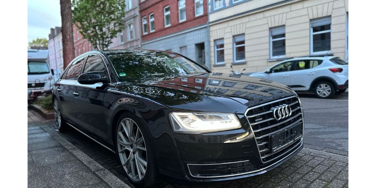 Audi A8 209.451 km 21.900 € Essen 45307