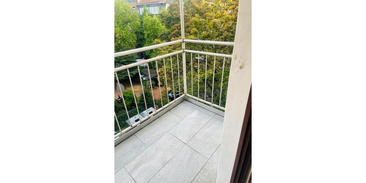 Etagenwohnung Düsseldorf Oberbilk - 2 Zimmer, 76 m&sup2;, 920&euro; | Angebot:25238057