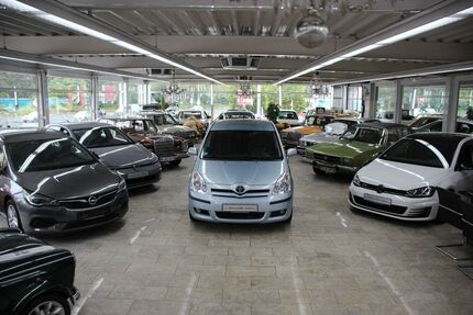 Toyota Corolla Verso 160.000 km 4.990 &euro; Essen 45356