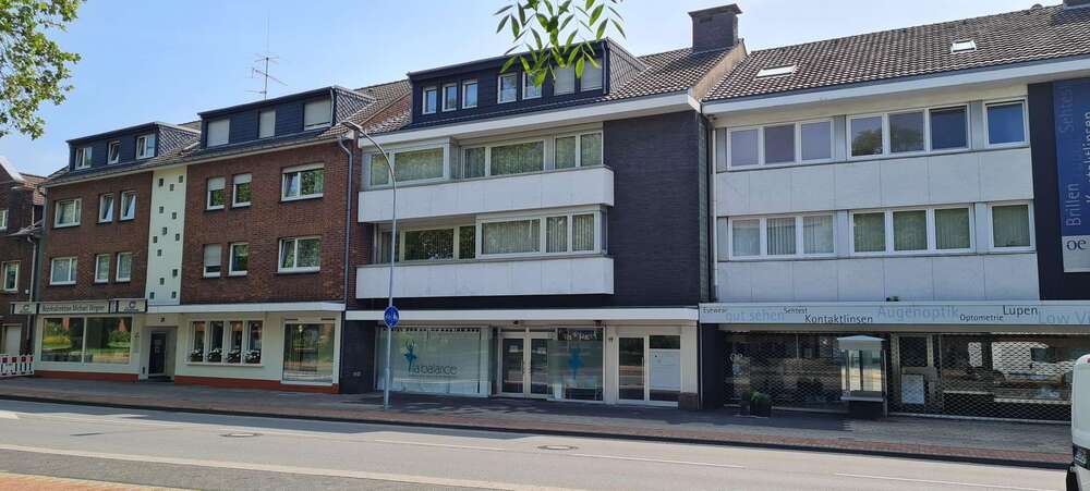 Einfamilienhaus Neukirchen-Vluyn Vluyn - 14 Zimmer, 455 m&sup2;, 720.000&euro; | Angebot:26071107