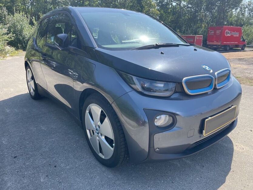 i3