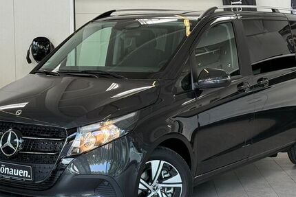 Mercedes V 220