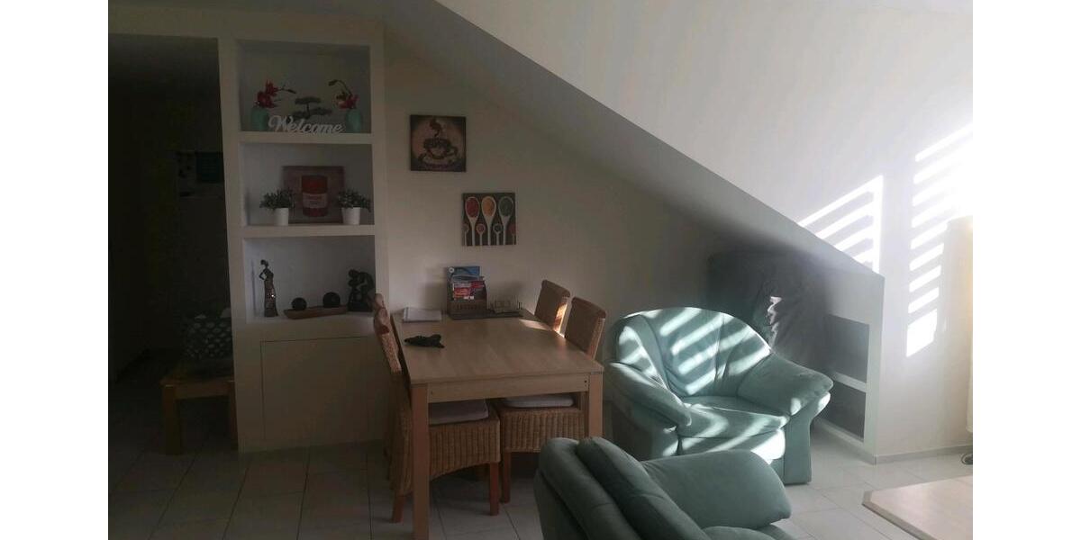 Dachgeschoßwohnung Duisburg Rheinhausen - 2 Zimmer, 63 m&sup2;, 750&euro; | Angebot:25286251