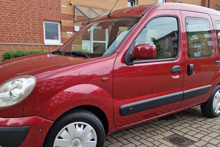 Renault Kangoo 14.000 km 8.850 &euro; Düsseldorf 40472