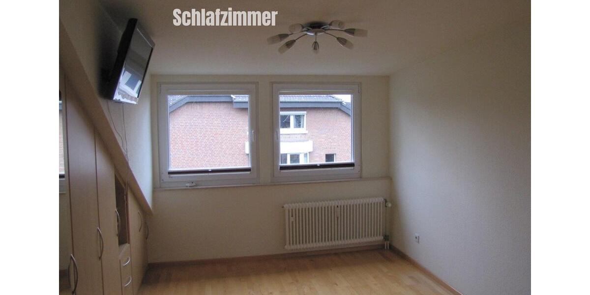 Dachgeschoßwohnung Krefeld Hüls - 3 Zimmer, 99 m&sup2;, 925&euro; | Angebot:25352289