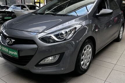 Hyundai i30 90.496 km 8.390 € Bottrop 46236