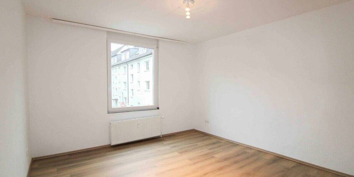 Etagenwohnung Essen Steele - 4 Zimmer, 102 m&sup2;, 135.000&euro; | Angebot:26377781