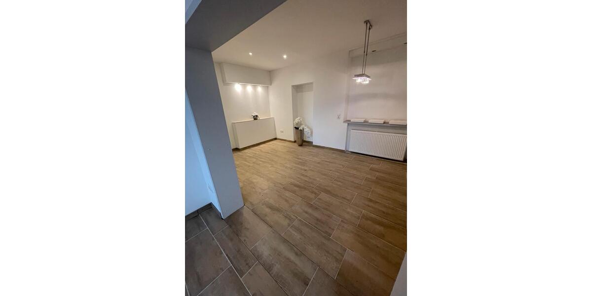 Erdgeschoßwohnung Kamp-Lintfort Lintfort - 5 Zimmer, 88 m&sup2;, 1.350&euro; | Angebot:24780227