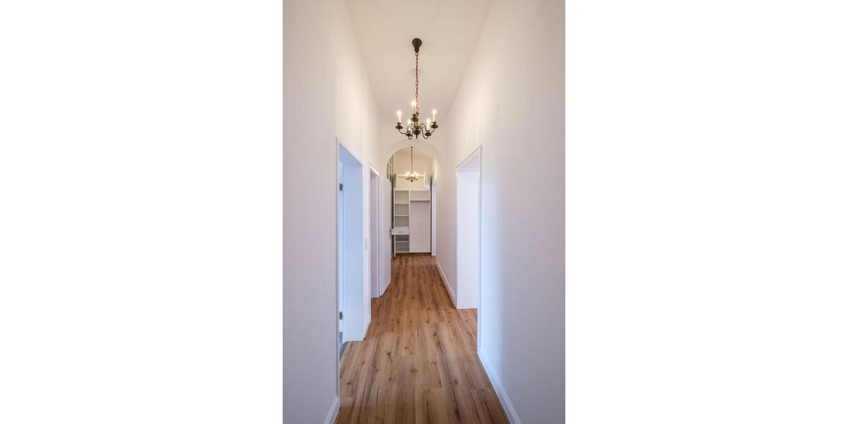 Zoovrt 3Zi komplett sanierte helle Whg Parkett EBK ab Februar zimmer