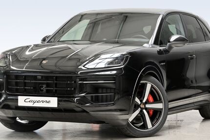 Porsche Cayenne 9.900 km 134.790 € Düsseldorf 40468