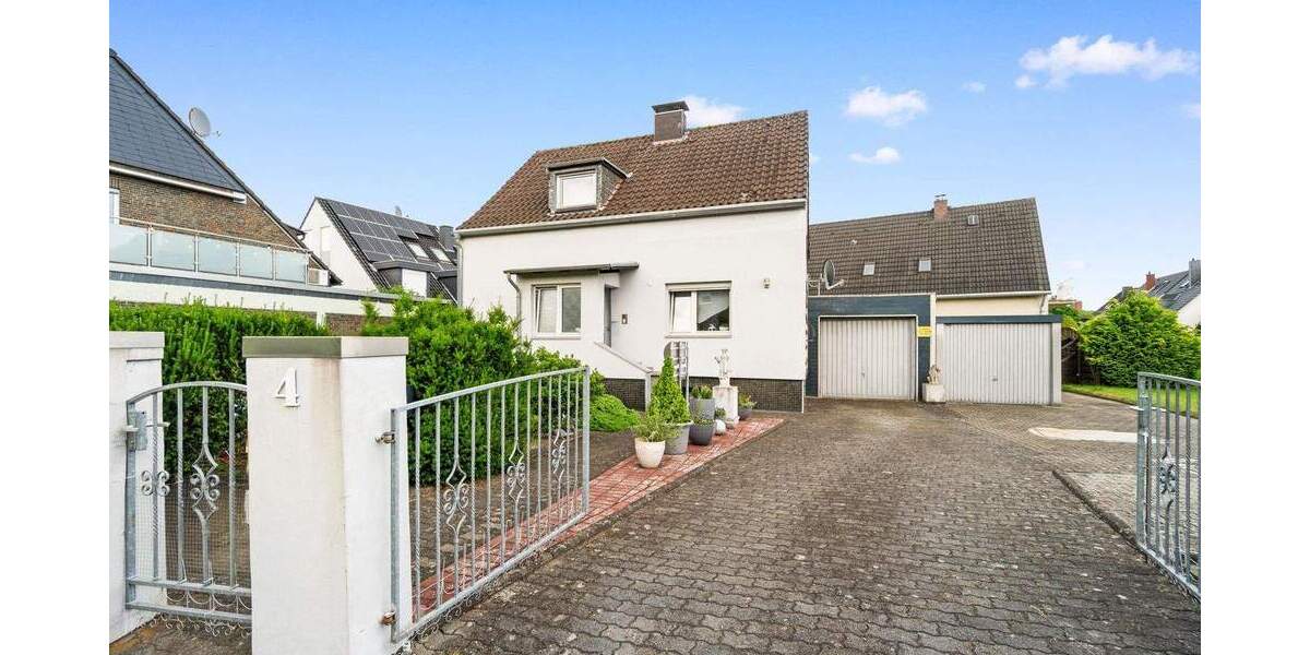 Mehrfamilienhaus, Wohnhaus Düsseldorf Oberbilk - 5 Zimmer, 123 m&sup2;, 590.000&euro; | Angebot:24748904