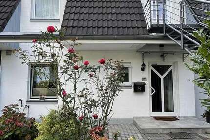 Haus Rheinberg - 8 Zimmer, 255 m&sup2;, 749.000&euro; | Angebot:24844016