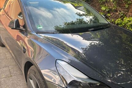 Tesla Model 3 112.000 km 22.999 &euro; Mülheim 45478
