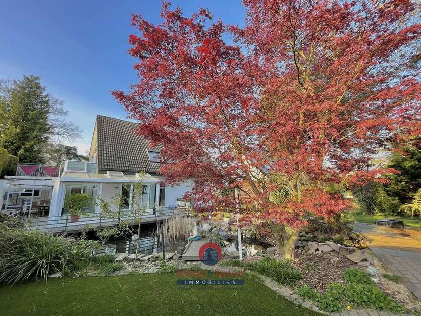 Haus zum Kaufen in Krefeld 620.000 € 196 m²