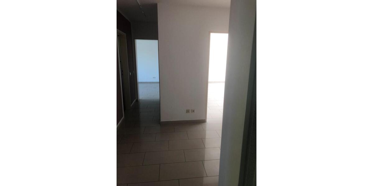 Etagenwohnung Essen Stadtbezirk III - 3.5 Zimmer, 82 m&sup2;, 990&euro; | Angebot:26384300