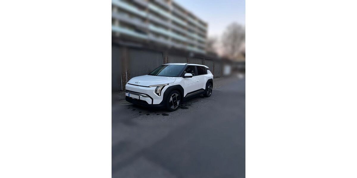 Kia EV3 5.200 km 36.450 &euro; Duisburg 47226