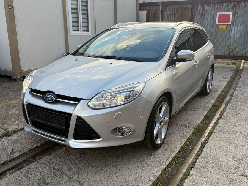 Ford Focus 102.000 km 7.400 € Hattingen 45525
