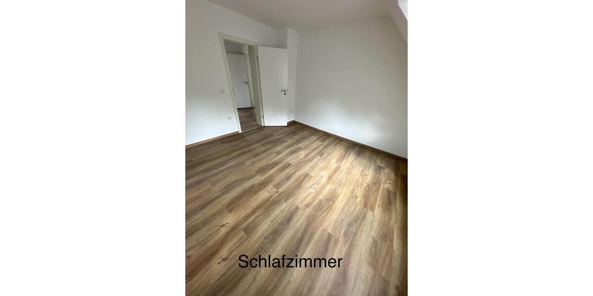 Dachgeschoßwohnung Gelsenkirchen Gelsenkirchen-Nord - 3 Zimmer, 61 m&sup2;, 730&euro; | Angebot:26399070