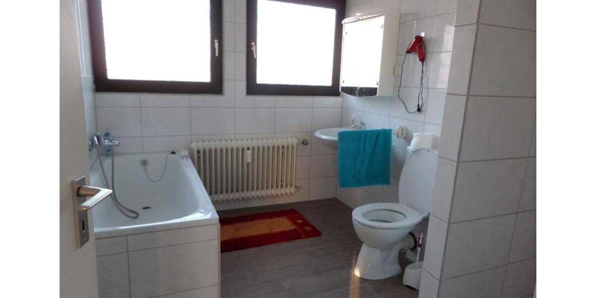 Dachgeschoßwohnung Essen Stadtbezirk IV - 2 Zimmer, 62 m&sup2;, 418&euro; | Angebot:24628444