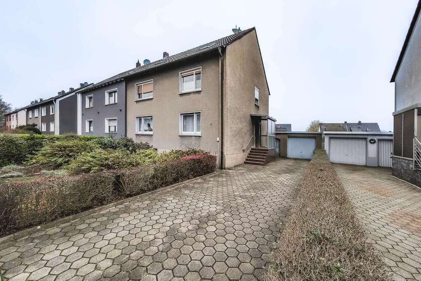 Haus zum Kaufen in Gelsenkirchen 299.000 € 180 m²