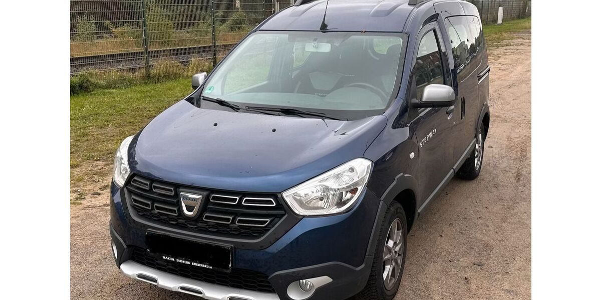 Dacia Dokker 186.000 km 6.600 &euro; Oberhausen 46049