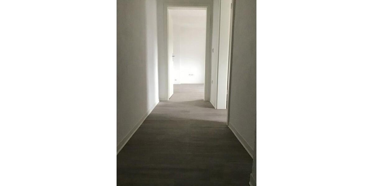 Dachgeschoßwohnung Essen Huttrop - 2 Zimmer, 52 m&sup2;, 499&euro; | Angebot:25566169