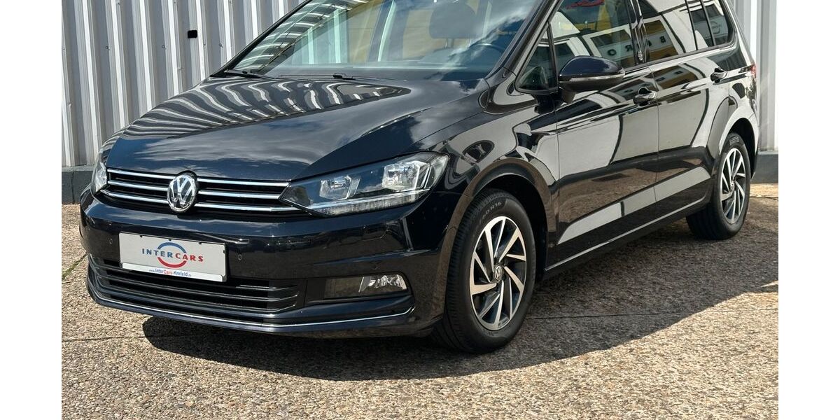 VW Touran 180.000 km 14.900 &euro; Krefeld 47799
