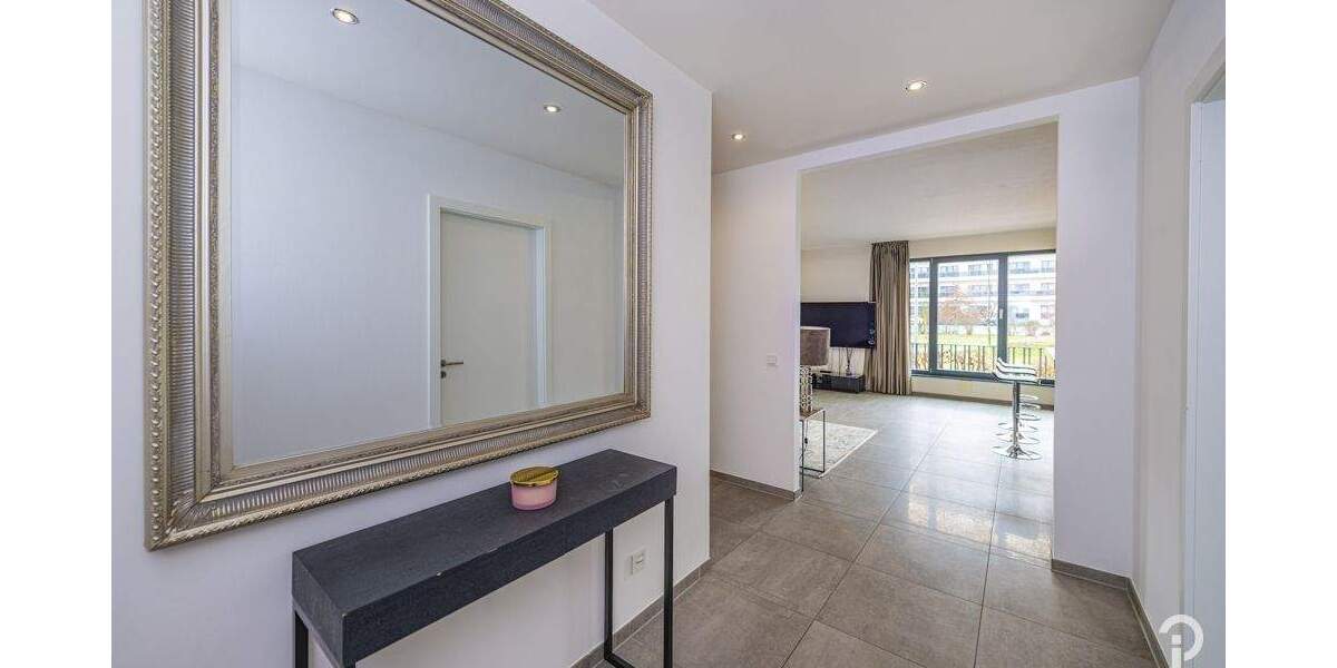 Etagenwohnung Düsseldorf Oberkassel - 3 Zimmer, 130 m&sup2;, 2.900&euro; | Angebot:25287976