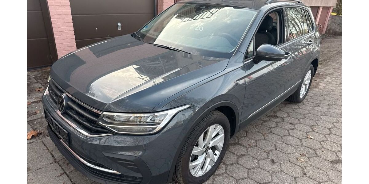 VW Tiguan 105.109 km 18.200 &euro; Düsseldorf Grafenberg 40629