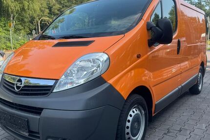 Opel Vivaro 104.000 km 6.890 &euro; Bottrop 46238