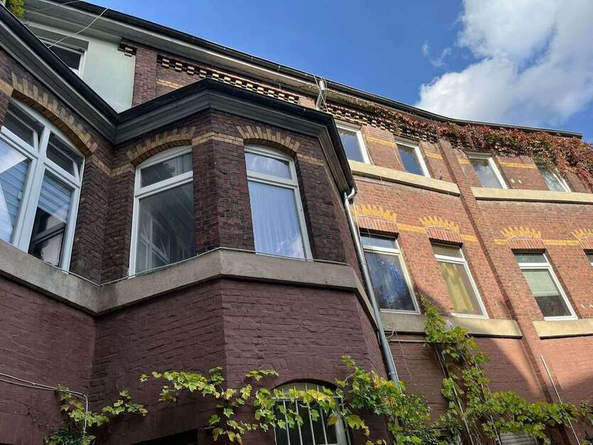 Haus zum Kaufen in Krefeld 690.000 € 286 m²