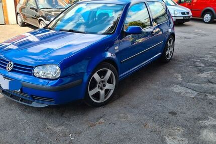 VW Golf