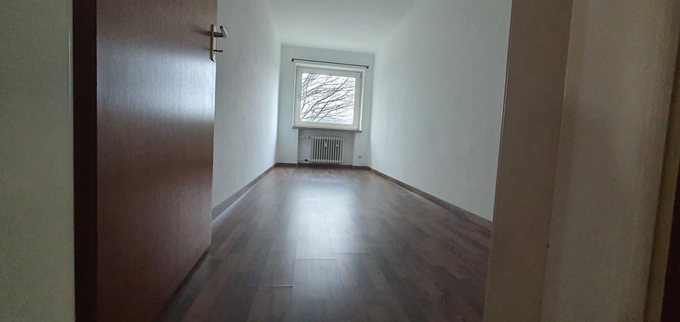 Etagenwohnung Duisburg Rheinhausen - 3 Zimmer, 700&euro; | Angebot:23629323