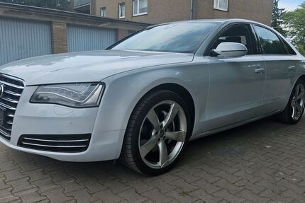 Audi A8 104.000 km 19.999 € Krefeld 47807