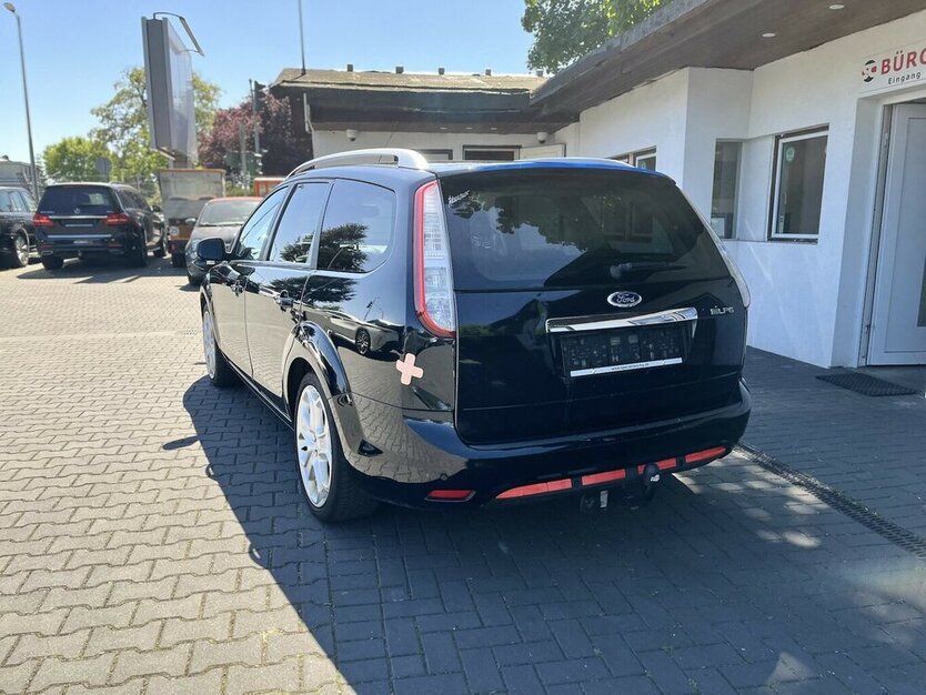 Focus Titanium / LPG / Sitzheizung / Xenon / AHK