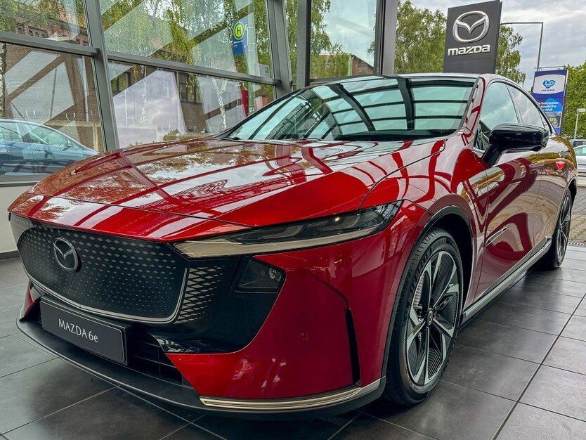 Mazda 6e 1.229 km 45.495 € Duisburg 47166