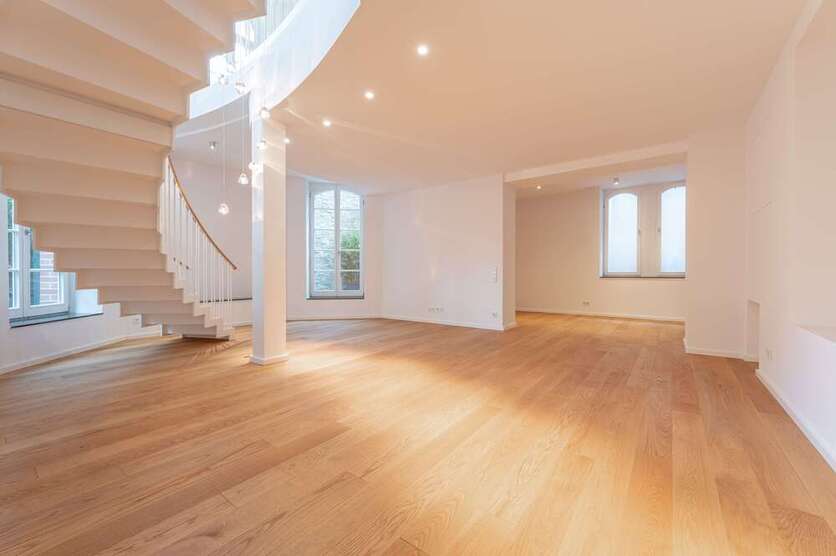 Wohnung zum Kaufen in Düsseldorf 795.000 € 121 m²