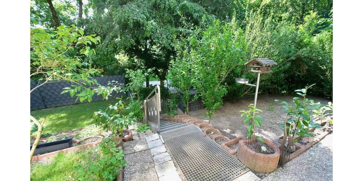 Etagenwohnung Düsseldorf Hassels - 3 Zimmer, 70 m&sup2;, 269.000&euro; | Angebot:26904236