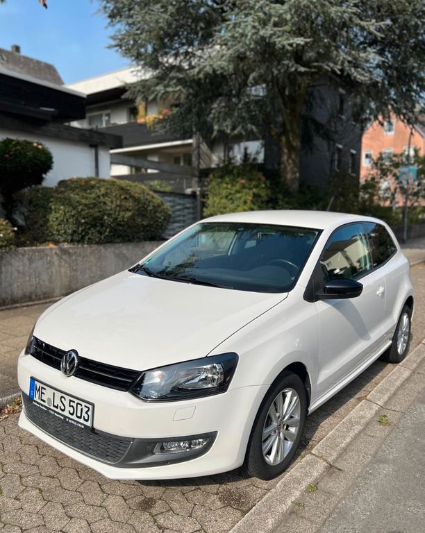 VW Polo 104.197 km 6.300 € Velbert 42549