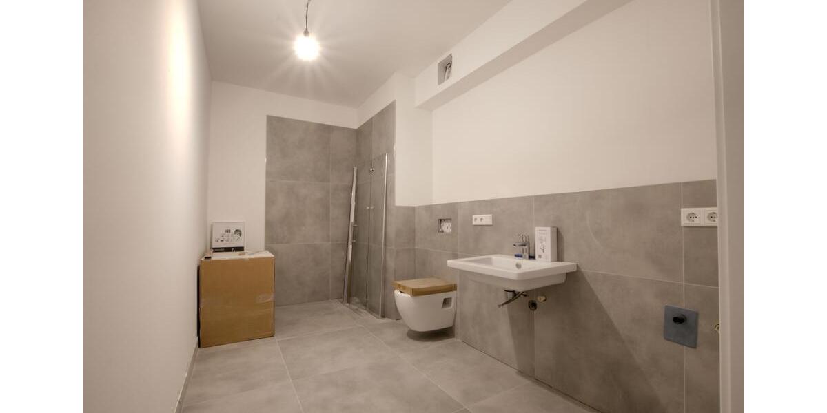 Etagenwohnung Düsseldorf Pempelfort - 3 Zimmer, 111 m&sup2;, 2.219&euro; | Angebot:23703298