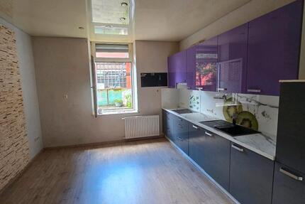 Wohnung Duisburg Hamborn - 5 Zimmer, 166 m&sup2;, 175.000&euro; | Angebot:27108703