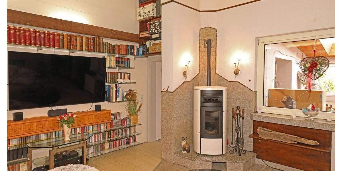 Reihenmittelhaus Düsseldorf Lierenfeld - 3 Zimmer, 130 m&sup2;, 425.000&euro; | Angebot:25631739