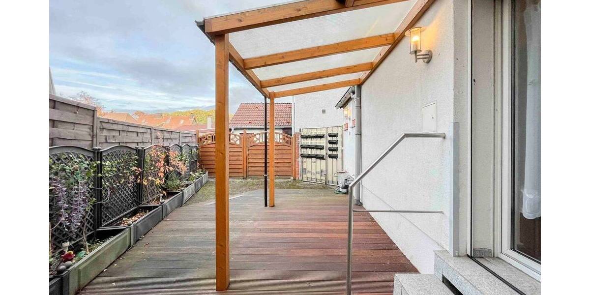 Modernisiertes Einfamilienhaus mit PKW-Stellplatz für kleine Familien 4 zimmer