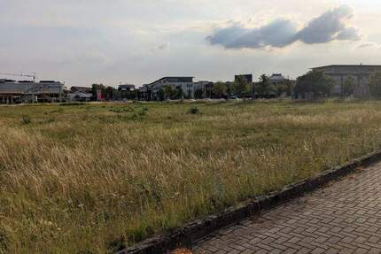 Großflächiges Gewerbegrundstück am Centro Oberhausen zimmer