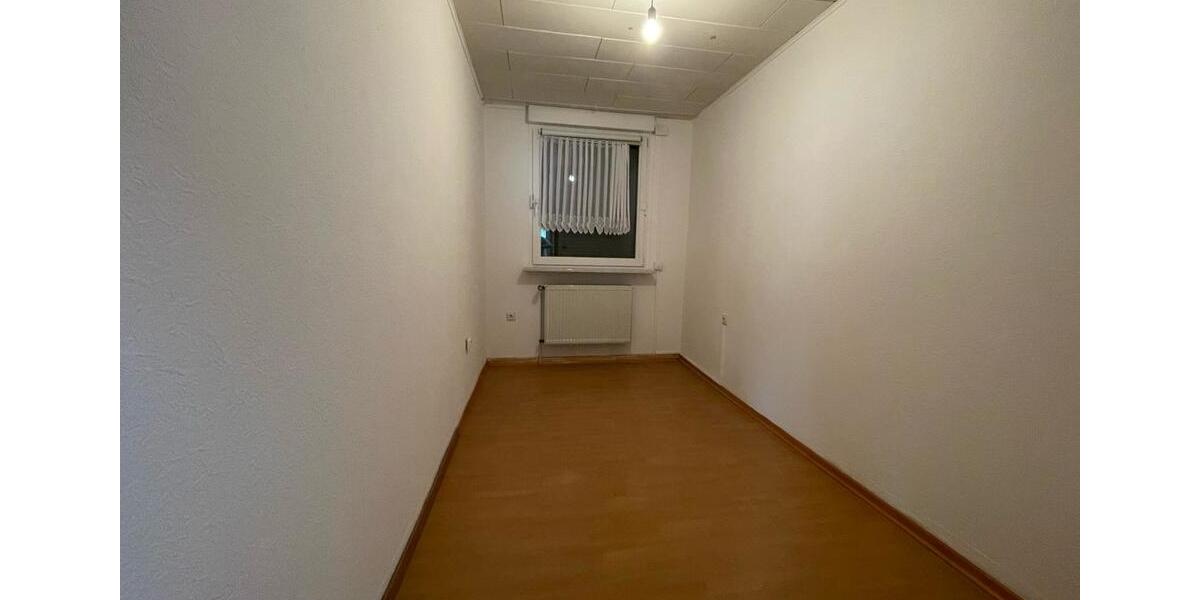 Erdgeschoßwohnung Krefeld Gellep-Stratum - 3 Zimmer, 53 m&sup2;, 670&euro; | Angebot:26335929