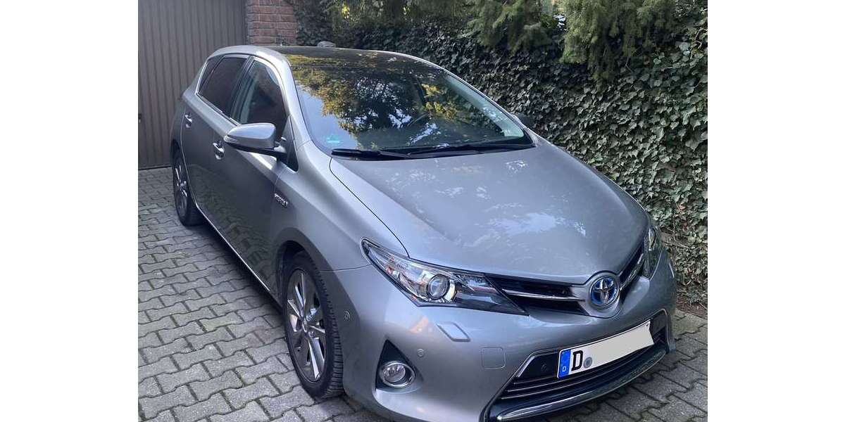 Toyota Auris 55.000 km 16.000 &euro; Krefeld 47803