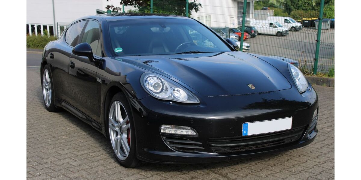 Porsche Panamera 225.225 km 20.350 &euro; Heiligenhaus 42579